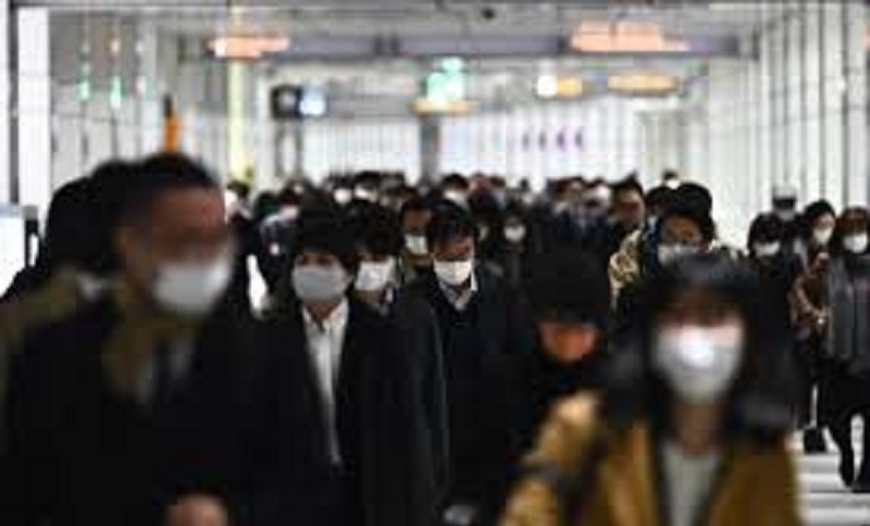 Italie-des-cris-resonnent-dans-les-rues-a-la-place-des-chants-de-Noel