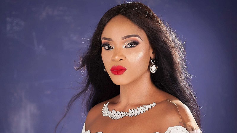 Je-ne-peux-pas-me-marier-pour-de-largent-dixit-Uche-Ogbodo-a-ses-fans