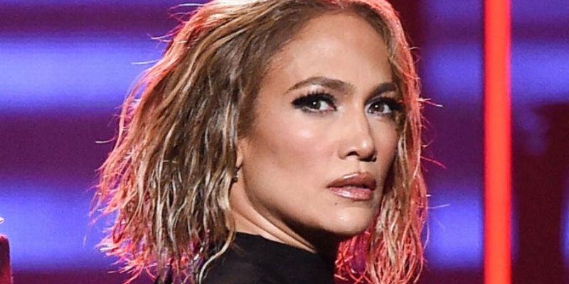 Jennifer-Lopez-elle-pose-nue-pour-son-nouveau-single-photo