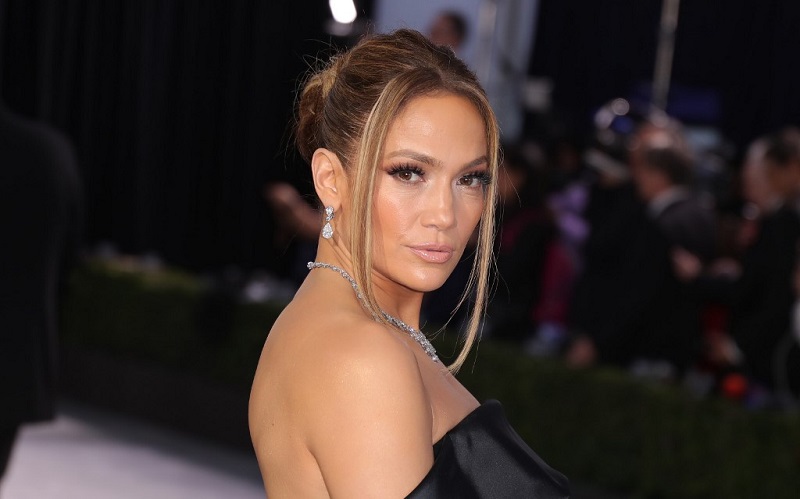 Jennifer-Lopez-soffre-une-nouvelle-villa-a-un-prix-exorbitant