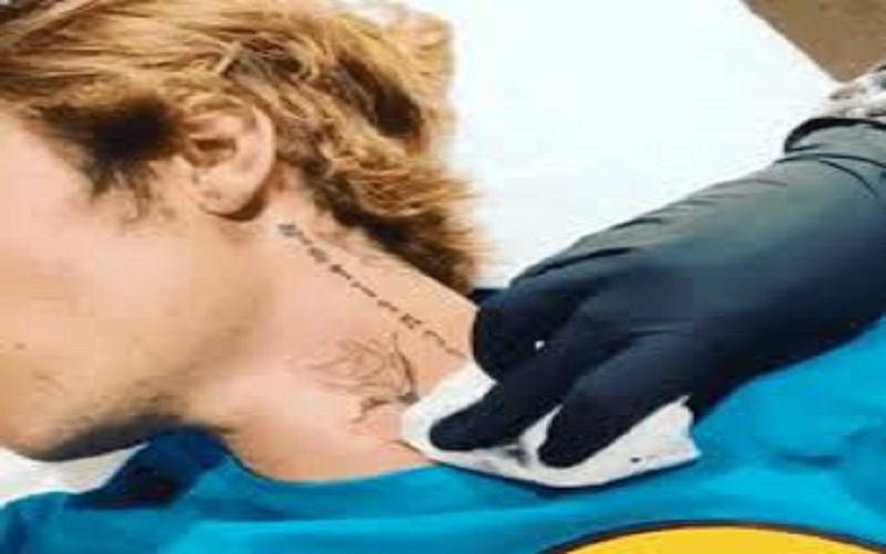 Justin-Bieber-sa-maman-napprouve-pas-son-nouveau-tatouage-1