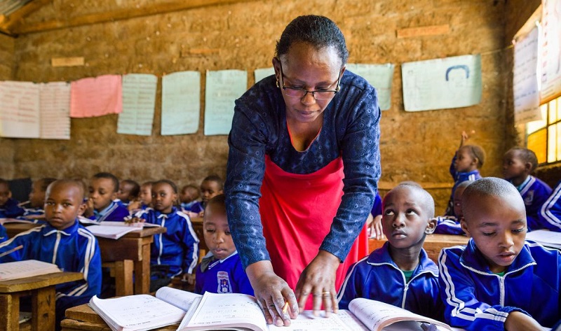 Kenya-le-gouvernement-annule-lannee-scolaire-tous-les-eleves-redoublent