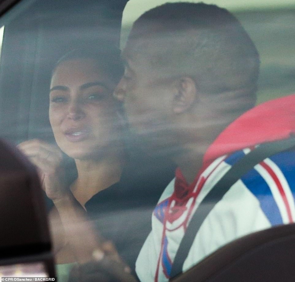 Kim-Kardashian-en-pleurs-pendant-une-discussion-tendue-avec-Kanye-West