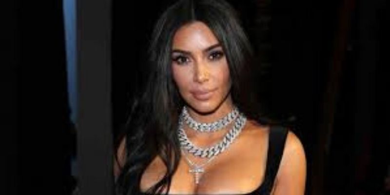 Kim Kardashian : voici la raison pour laquelle la star de téléréalité s'est lancée dans les cours de droit