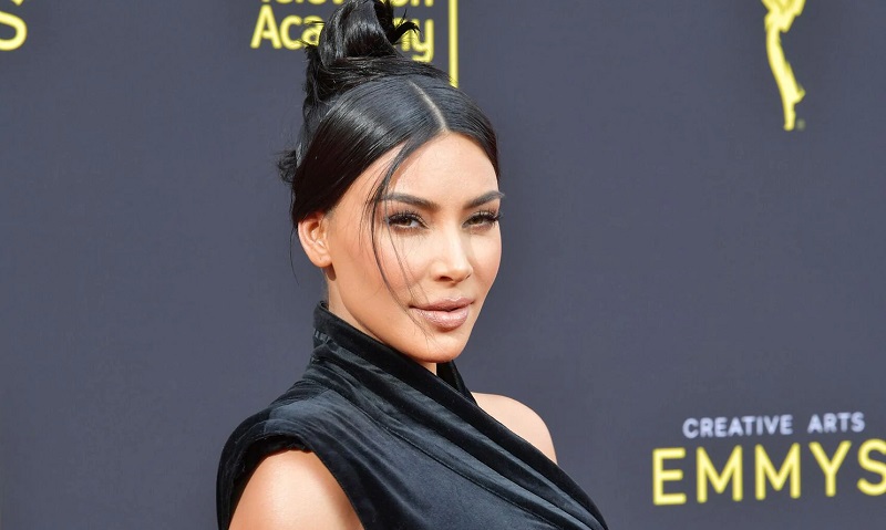 Kim-Kardashian-torride-dans-un-jacuzzi-elle-fait-grimper-la-temperature