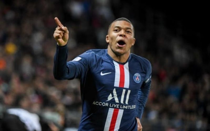 Kylian-Mbappe-va-rester-au-PSG-si-et-seulement-si…