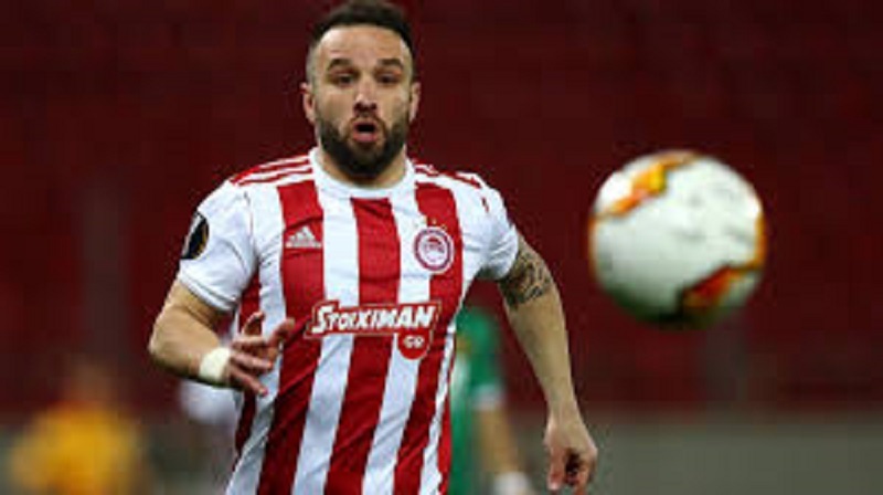 LDC-OM-Olympiakos-Mathieu-Valbuena-declare-forfait