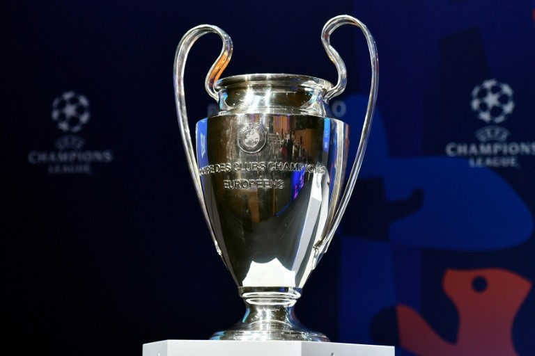LDC-les-secrets-de-fabrication-du-prestigieux-trophee-reveles