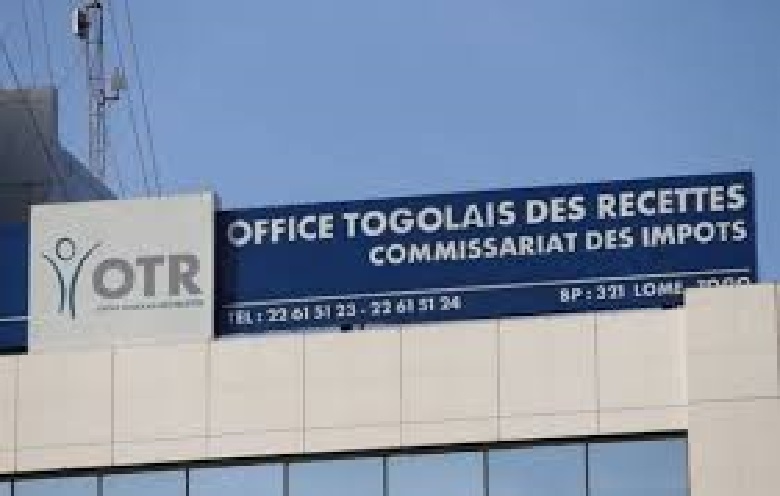 LOffice-Togolais-des-Recettes-a-un-compte-WhatsApp-officiel