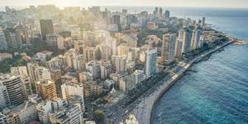 La-capitale-du-Liban-secouee-par-une-puissante-explosion-video