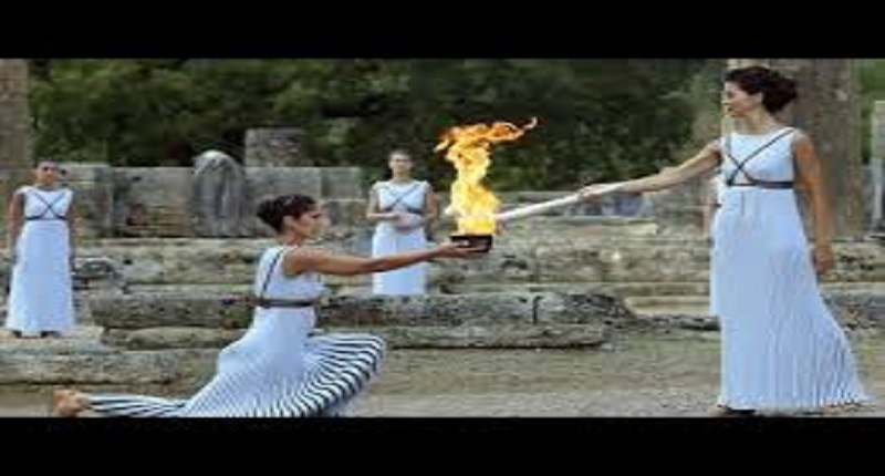 La-flamme-olympique-allumee-a-huis-clos-en-Grece-pour-les-JO-de-Tokyo-video