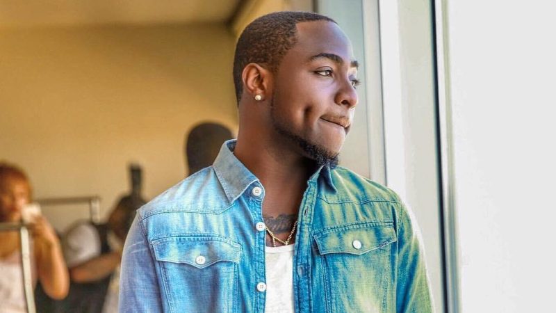 La-star-nigeriane-Davido-echappe-a-un-crash-davion-Photo