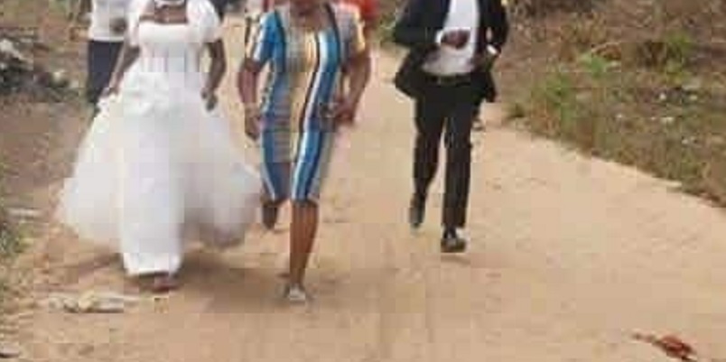 Lache-par-sa-fiancee-devant-le-maire-il-porte-plainte-pour-escroquerie-en-mariage