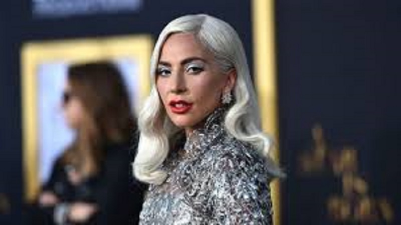 Lady-Gaga-cartonne-avec-ses-masques-delirantsvideo