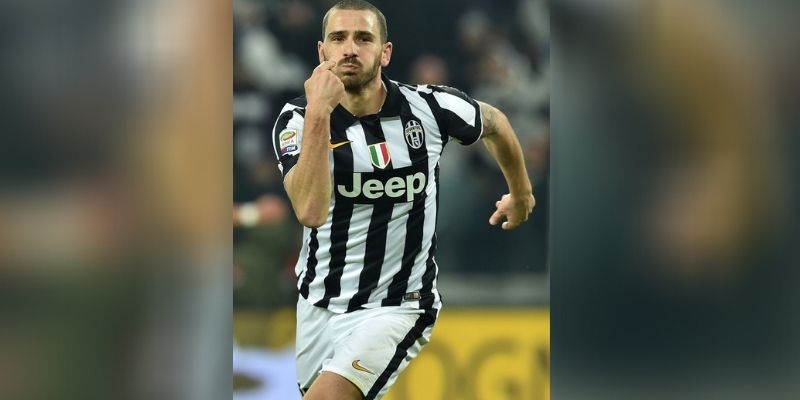 LdC-Bonucci-Nous-voulons-ameliorer-les-qualites-de-notre-extraterrestre-CR7