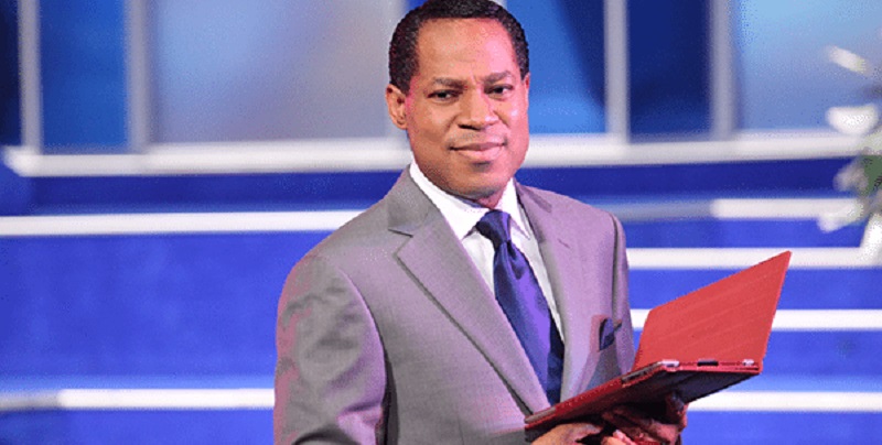 Le-Pasteur-Chris-Oyakhilome-fait-une-revelation-sur-le-lien-entre-lAntechrist-la-5G-et-le-Coronavirus-video