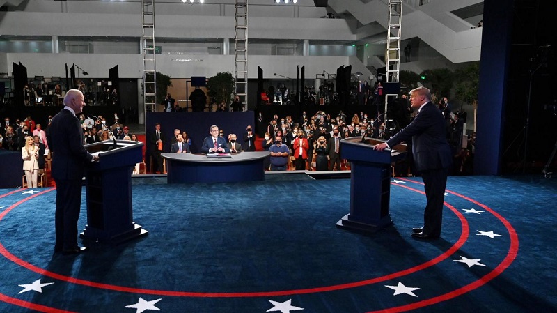 Le-caniche-de-Poutine-le-debat-entre-Trump-et-Biden-vire-au-chaos