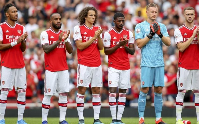 Le-maillot-exterieur-dArsenal-pour-la-saison-2020-21-en-surprend-plus-dun