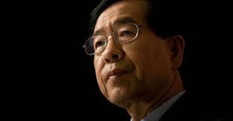 Le-maire-de-Seoul-retrouve-mort