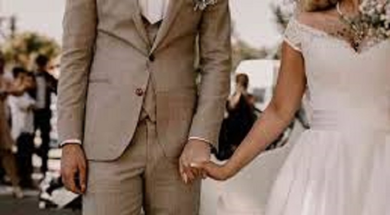 Le-marie-fait-de-lironie-mere-Nature-replique