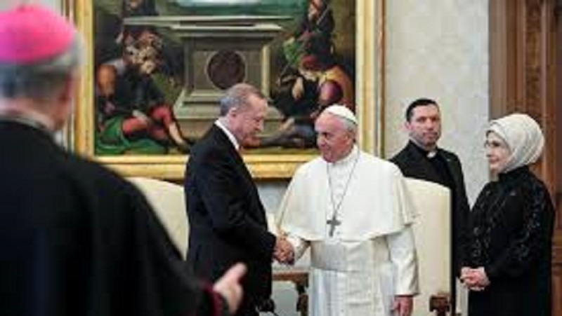 Le-pape-Francois-invite-a-linauguration-de-lancienne-basilique-Sainte-Sophie-reconvertie-en-mosquee