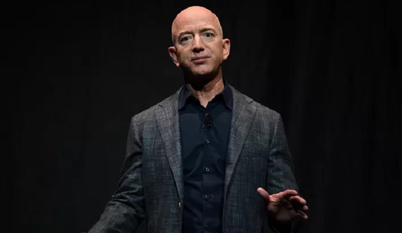 Le-patron-dAmazon-profite-de-la-crise-et-senrichit-davantage-14-mille-milliards-FCFA-gagnes-en-3-mois-de-coronavirus