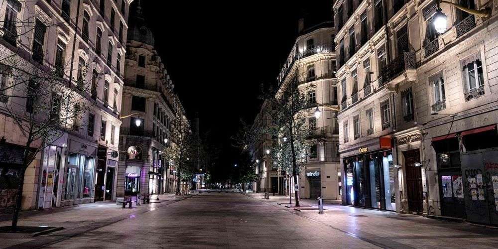 Le-retour-du-couvre-feu-a-Paris-dementi