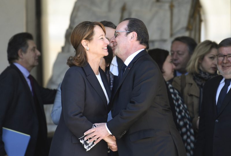 Le-tacle-de-Francois-Hollande-a-Segolene-Royal-sur-ses-ambitions-presidentielles-e1581841874135