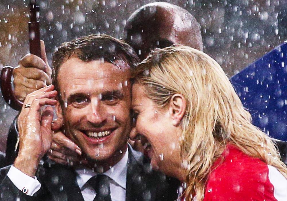 Les câlins fougueux de Kolinda Grabar-Kitarović, la présidente croate (photos)