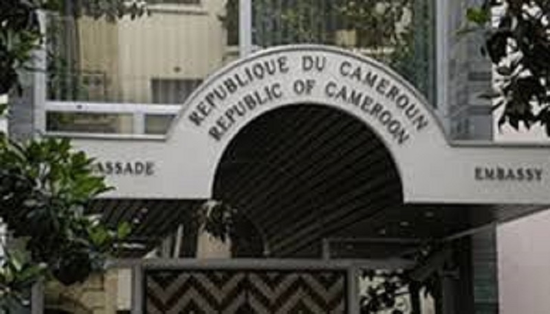 Les-murs-de-lAmbassade-du-Cameroun-a-Berlin-victime-de-vandalisme