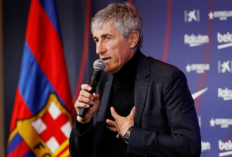Les-premieres-images-de-Quique-Setien-nouveau-selectionneur-du-FC-Barcelone-apres-le-limogeage-dErnesto-Valverde-2