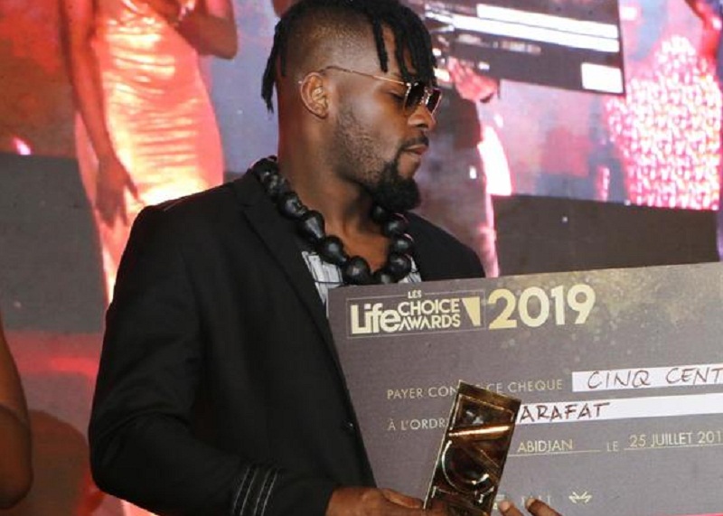 Life-Choice-Awards-Arafat-remporte-la-palme-dOr-dans-la-categorie-musique-1