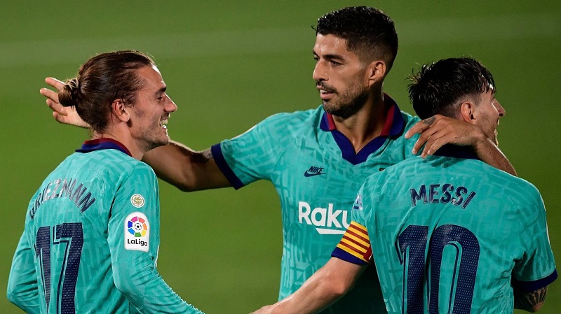 Liga-apres-sa-large-victoire-sur-Villarreal-le-FC-Barcelone-maintient-lecart-avec-le-Real-Madrid