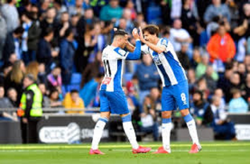 Liga-lEspanyol-Barcelone-soppose-a-sa-relegation