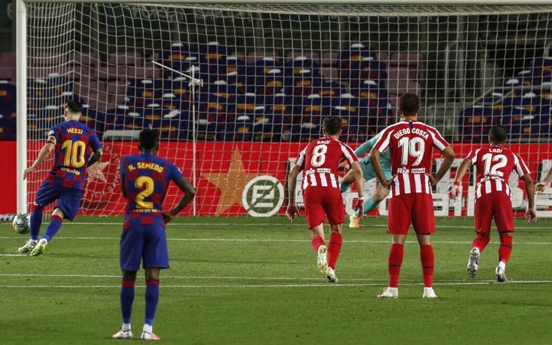 Liga-le-Barca-cale-encore-face-a-lAtletico-malgre-le-700e-but-de-Messi