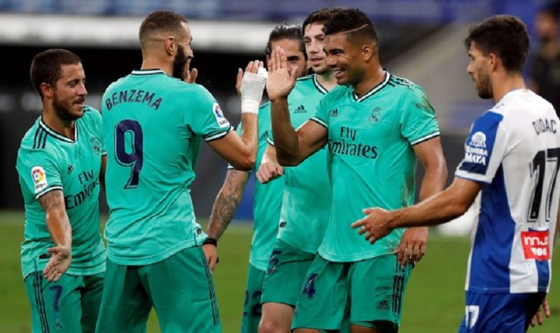 Liga-le-Real-assure-lessentiel-face-a-lEspanyol-et-garde-le-Barca-a-distance