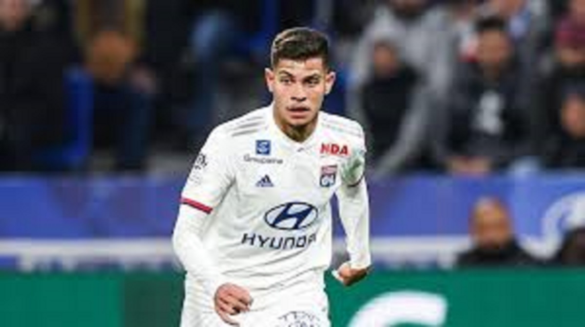 Ligue-1-OL-Bruno-Guimaraes-bloque-au-Bresil-la-raison