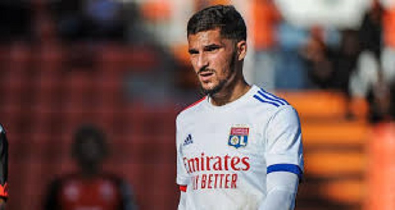 Ligue-1-OL-le-club-inflige-des-sactions-a-Houssem-Aouar-la-raison