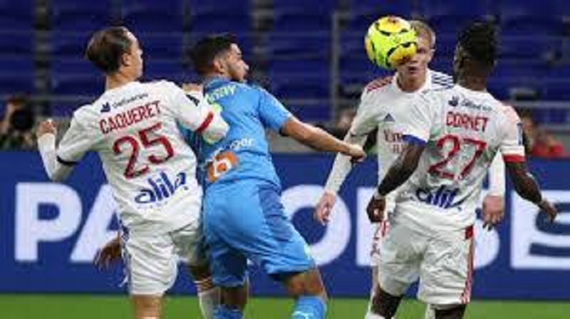 Ligue-1-lOM-hesite-face-a-lOL