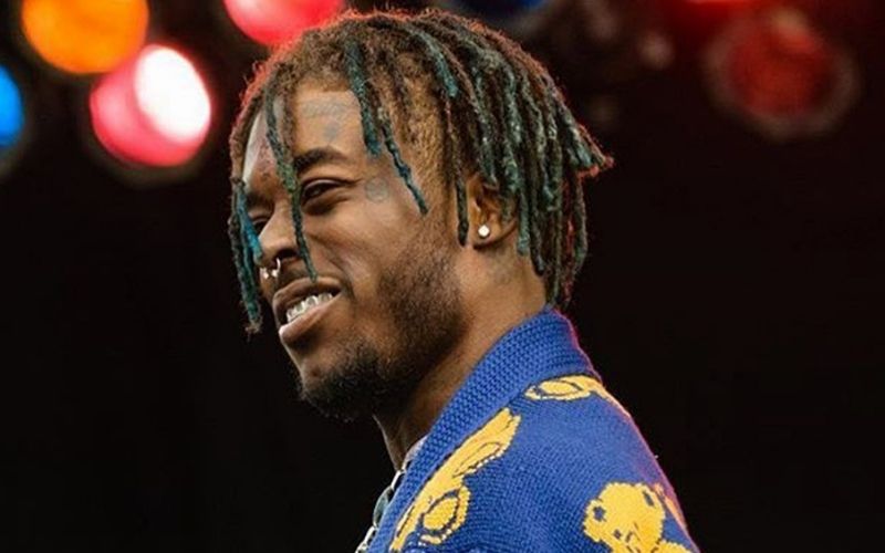 Lil-Uzi-Vert-le-rappeur-se-fait-implanter-un-diamant-de-10-milliards-de-FCFA-sur-le-front-video