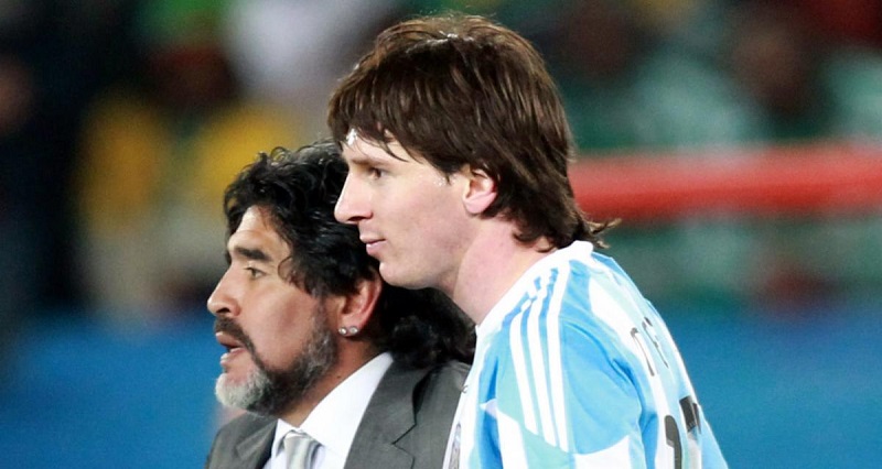 Lionel-Messi-pleure-Diego-Maradona