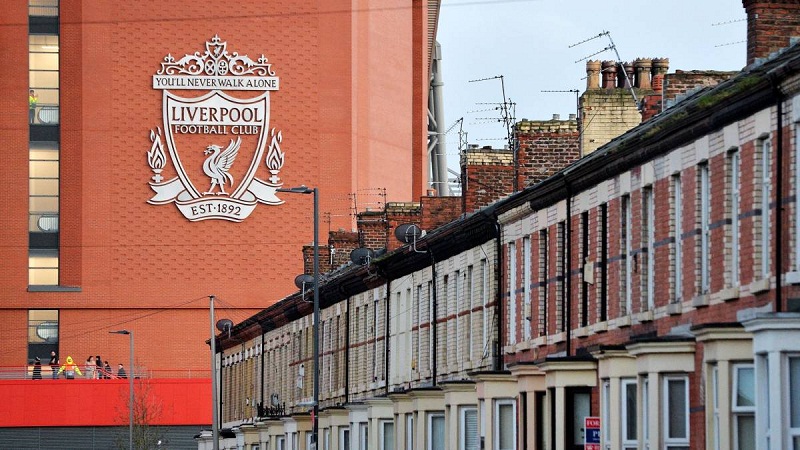 Liverpool-ce-don-du-club-pour-soutenir-sa-communaute-locale