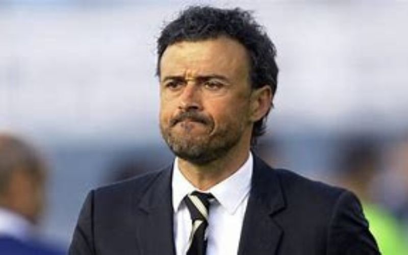 Luis-Enrique-jaurais-prefere-que-Messi-et-le-Barca-arrivent-a-un-accord