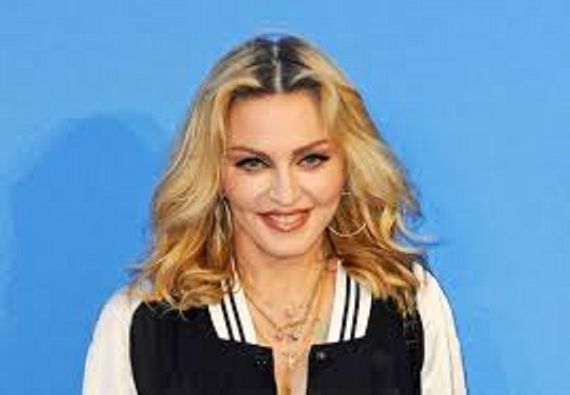 Madonna-annonce-quelle-va-subir-un-traitement-medical
