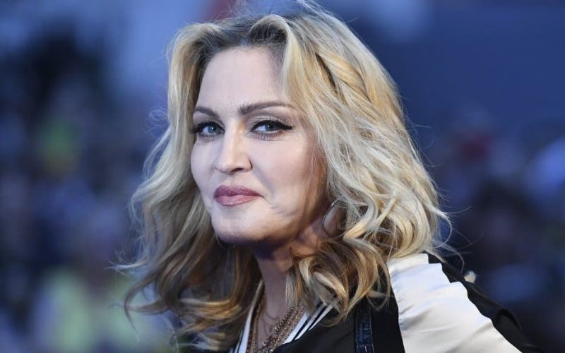 Madonna-son-road-trip-en-jet-prive-fait-polemique
