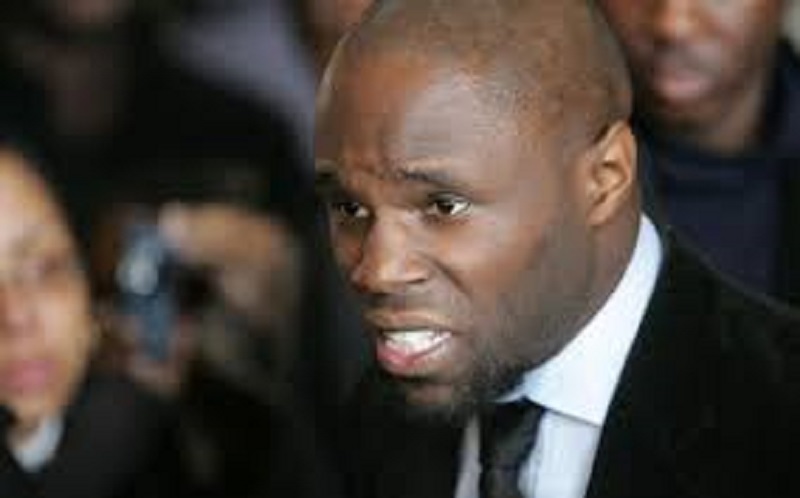 Mali-Kemi-Seba-interpelle-a-sa-descente-davion