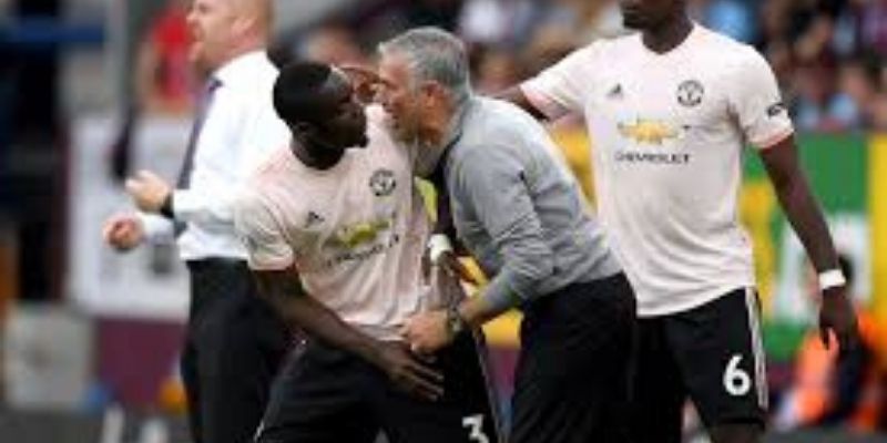 Manchester-United-quand-Eric-Bailly-tacle-son-ancien-coach-Jose-Mourinho
