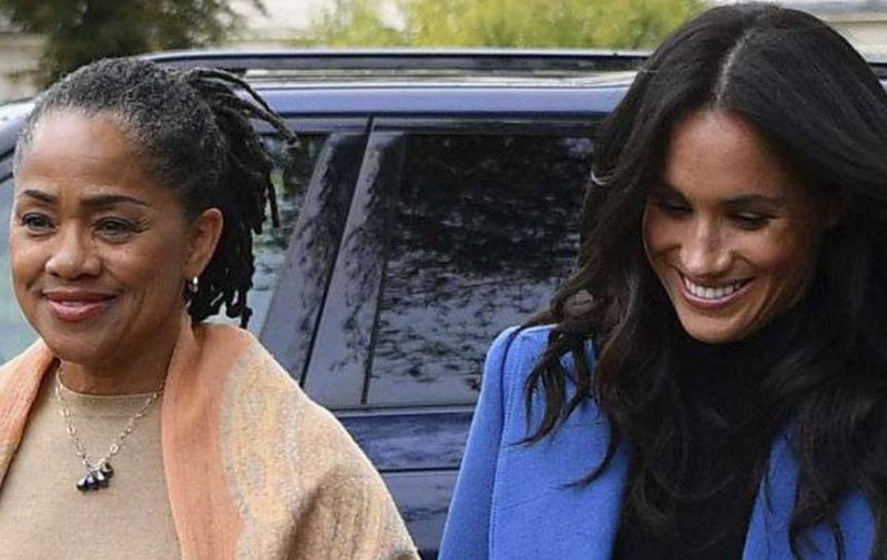 Meghan-Markle-sa-mere-Doria-Ragland-coincee-seule-a-Los-Angeles