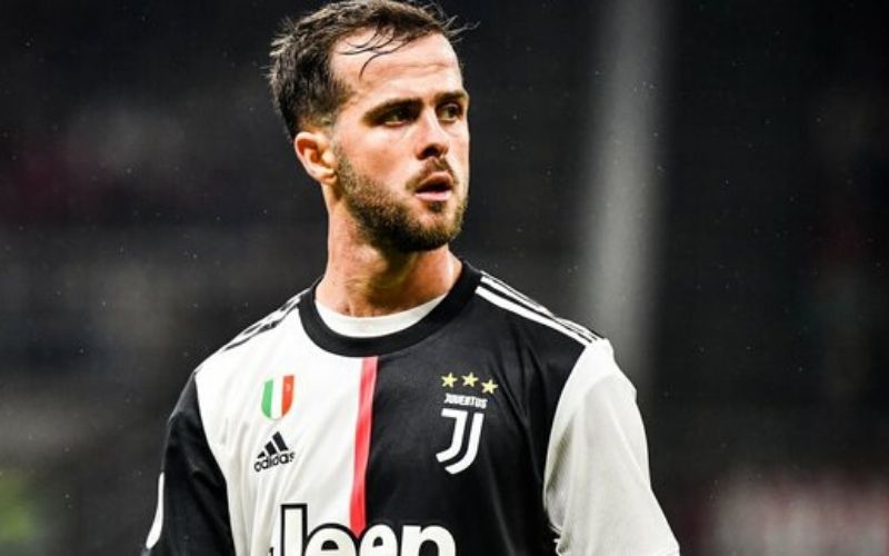 Mercato-Pjanic-une-obsession-pour-le-FC-Barcelone