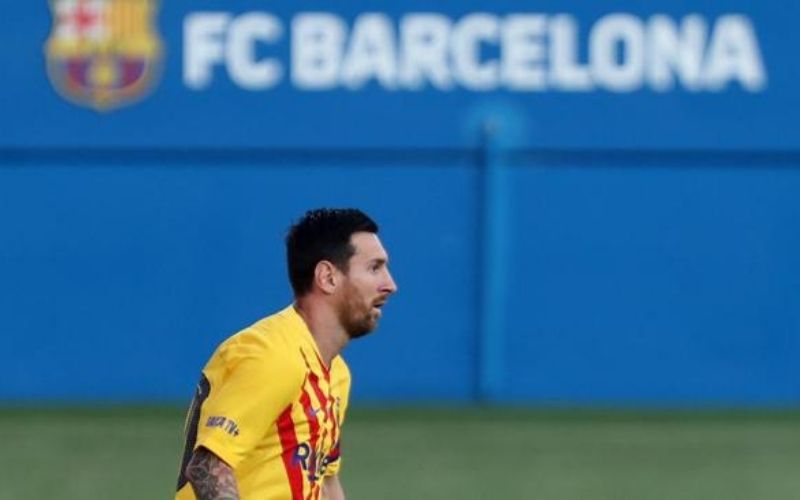 Messi-ma-dit-‘Arrete-de-me-donner-des-coups-de-pied-idiot